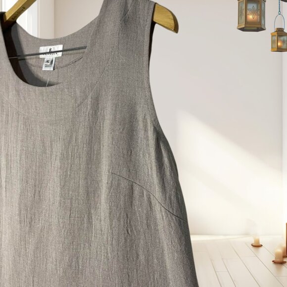 NWT Emmelle Putty Sleeveless Top XL – Minimalist Luxury Triacetate Blend Blouse - Picture 5 of 11